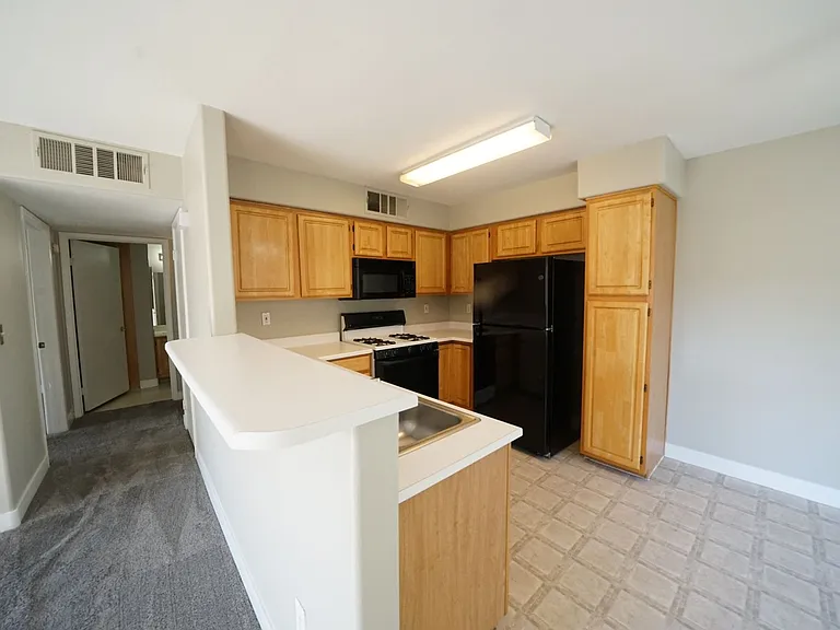 5710 E Tropicana Ave #2224-1 — Photo 8