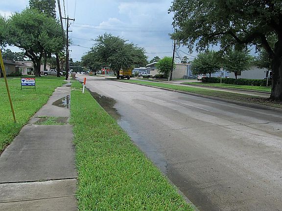 4th image of 1902 Antoine Dr