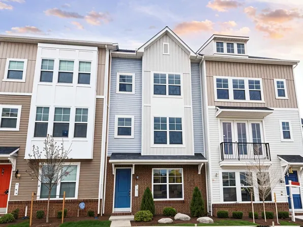 402 Matlock Ln, Frederick, MD 21701