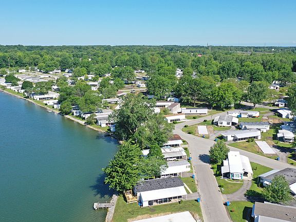 3rd image of 520 Eagle Cir