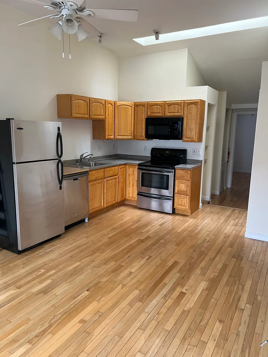 Building Photo - 402 S 20th St #3
