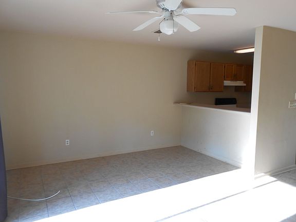 5th image of 1909 E Bellevue Way