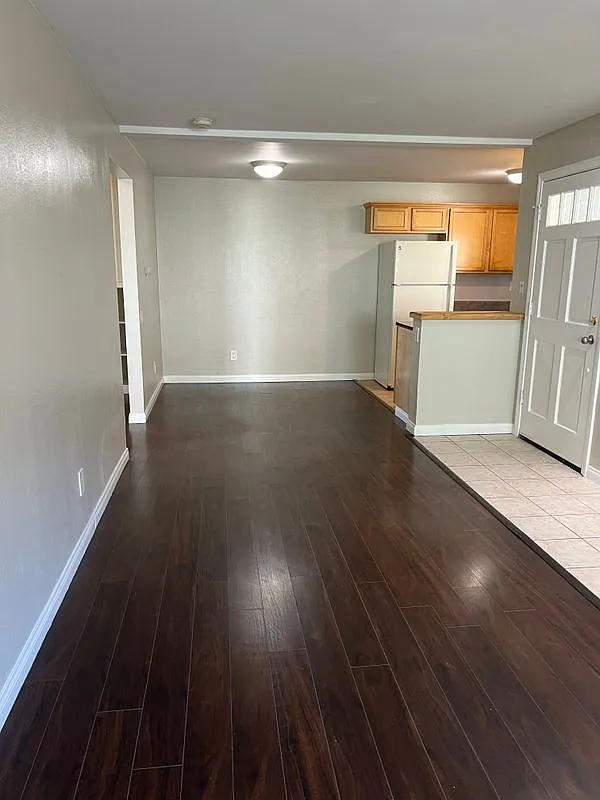 1 bed, 1.0 bath, 576 sqft, $2,150 — Photo 2