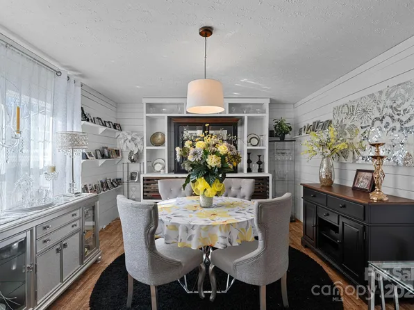 5826 Boxer Dr, Iron Station, NC 28080