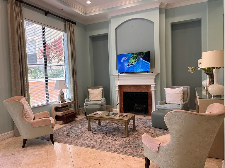 630 Sapodilla Ave #204 — Photo 29
