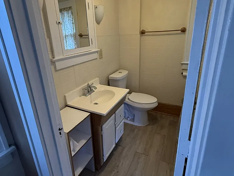 1149 Brown St — Photo 16