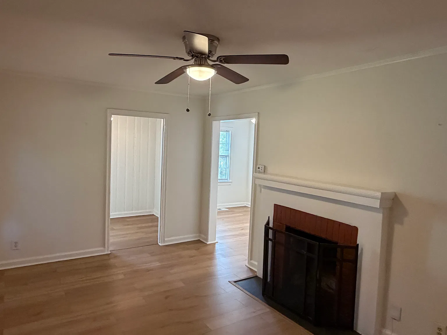 2 bed, 923 sqft, $1,500 — Photo 2