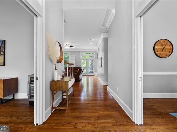 5th image of 2172 Major Loring Way SW