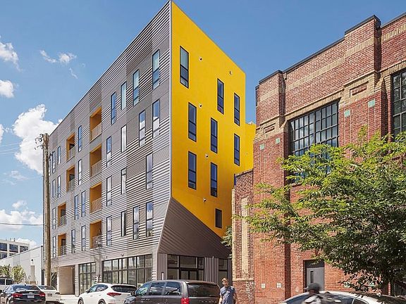 5th image of 3029 W Glenwood Ave #505
