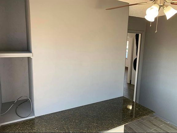 5th image of 4632 SE 28th St