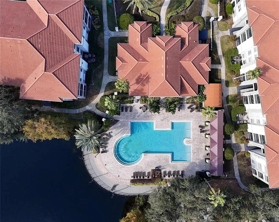 2 bed, 2.0 bath, 1064 sqft, $1,700 — Photo 3