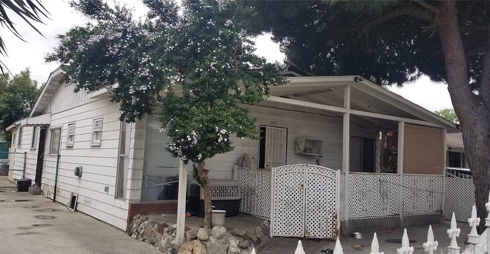 1st image of 606 W 101st St