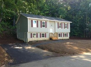 92 Cottage St, Athol, MA 01331