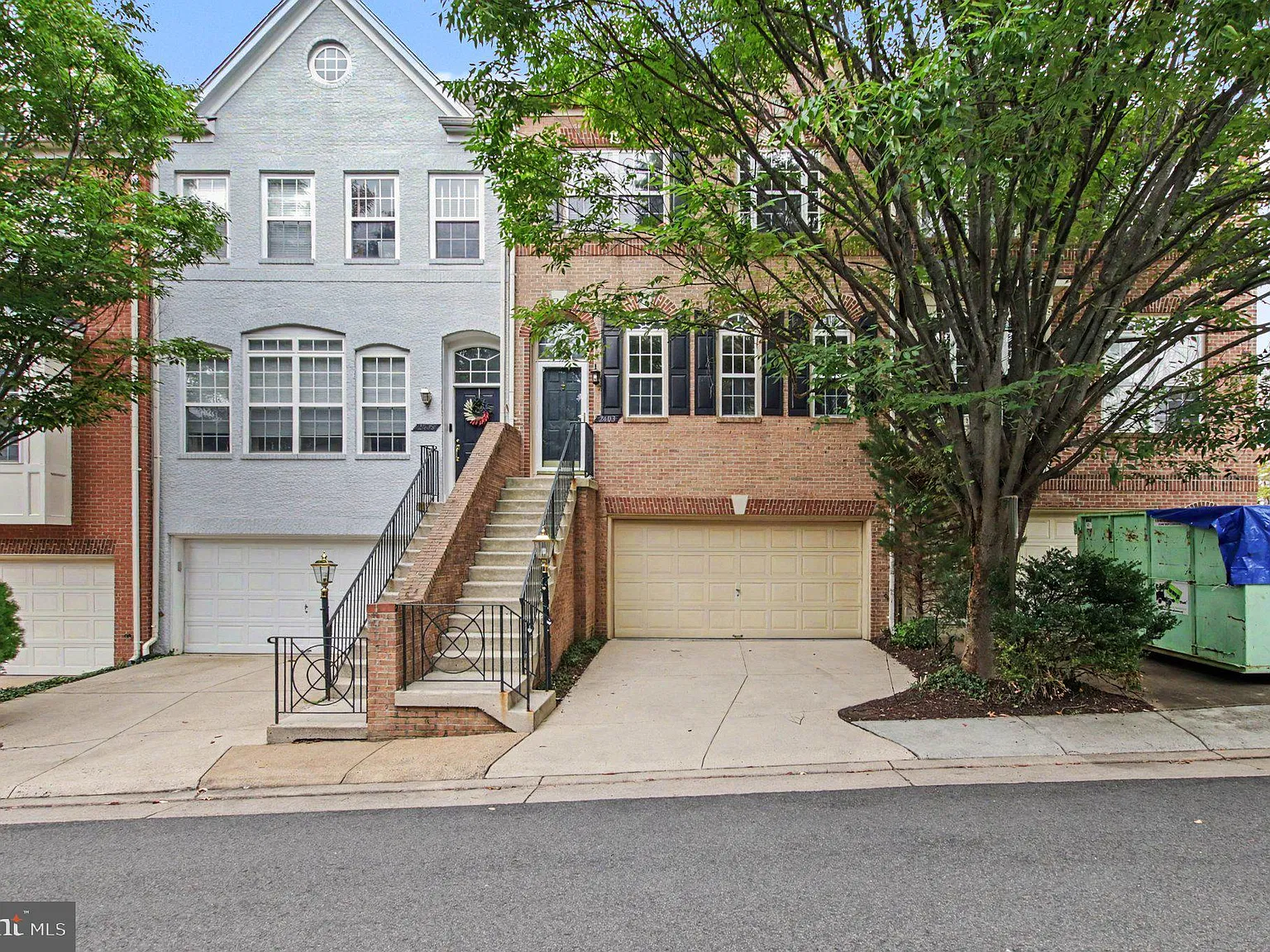 4 bed, 3.5 bath, 2202 sqft, $4,500 — Photo 2