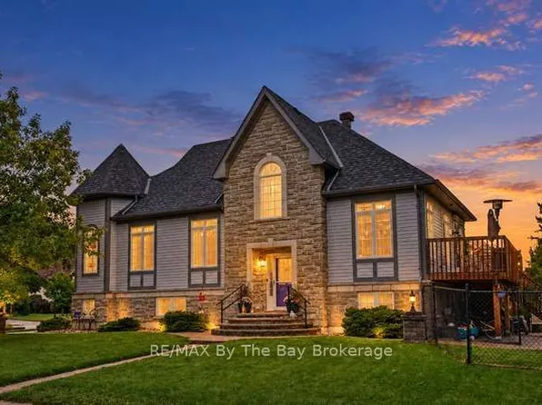 90 Meadowlark Blvd, Wasaga Beach, ON L9Z 0B5