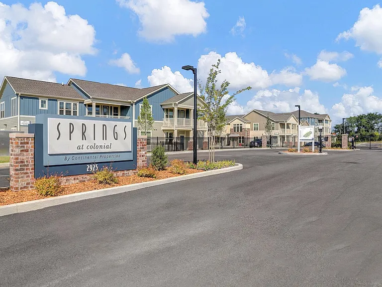 Springs at Colonial — Photo 46
