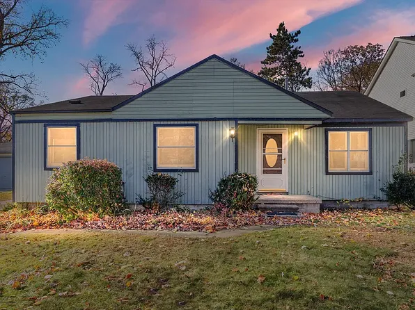 1875 Van Courtland Dr, Troy, MI 48083