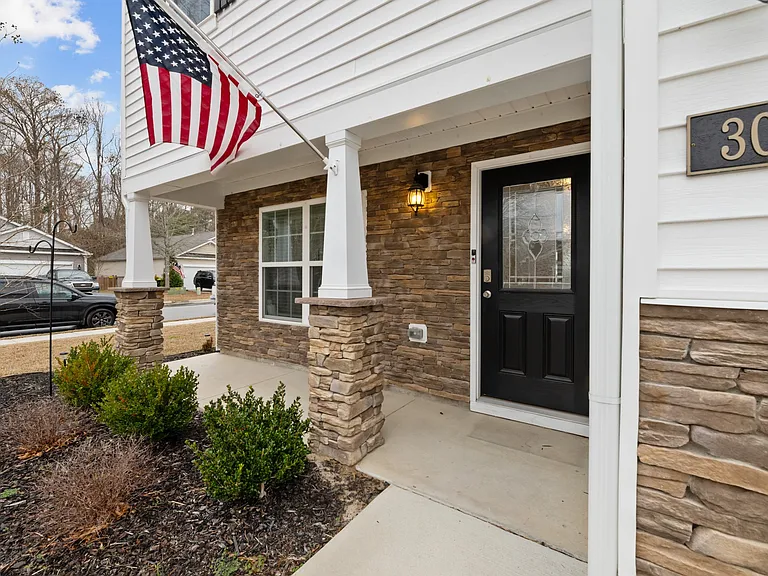301 Ginger Dr — Photo 48
