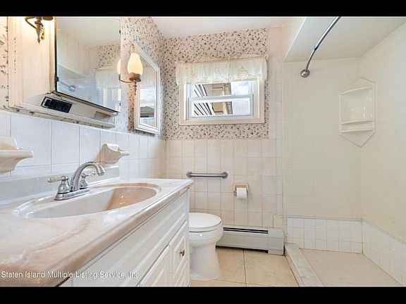 4th image of 283 Elverton Ave