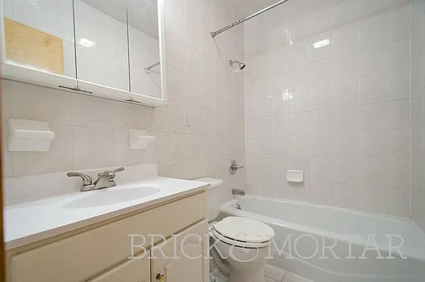 Rented by Brick&Mortar | media 20