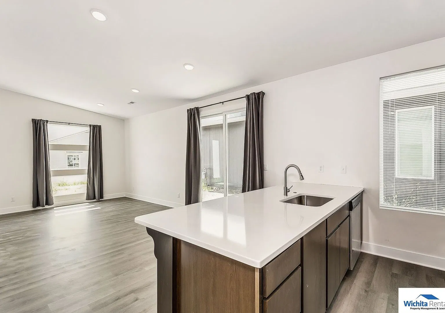 3 bed, 2 bath Patio Home — Photo 4