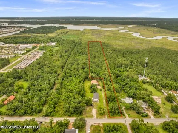 501 E North St, Pass Christian, MS 39571