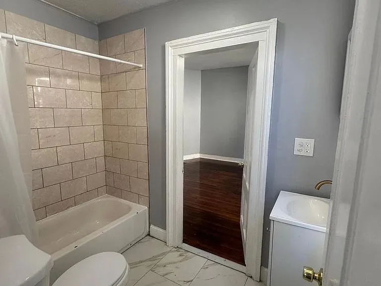 5 Gilbert Ave #1 — Photo 2