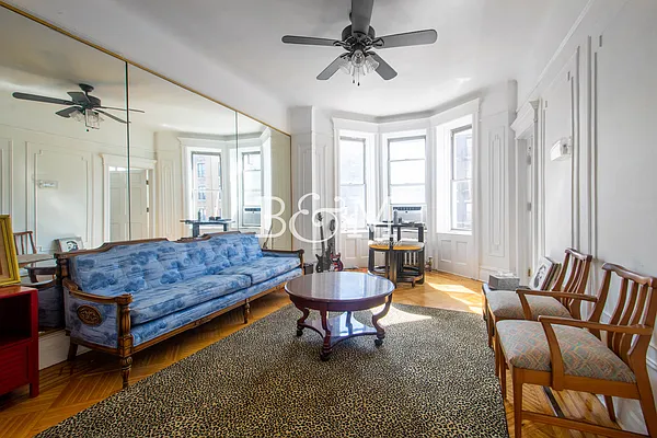 Rented by Brick&Mortar | media 2