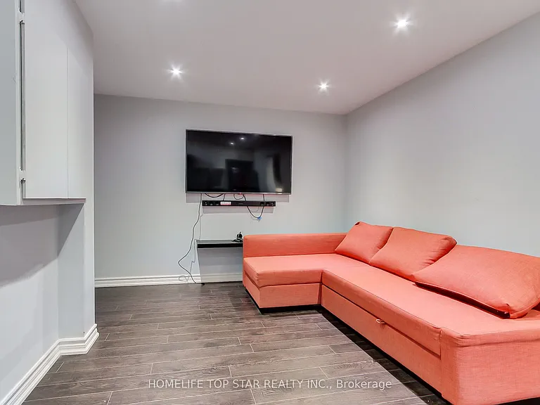 2855 Morningside Ave #BASEMENT — Photo 12