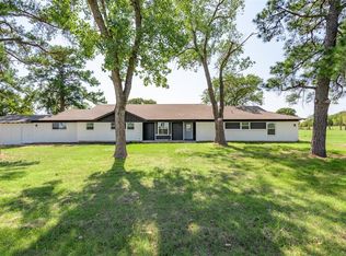 713 N Spring Branch Trl, Springtown, TX 76082