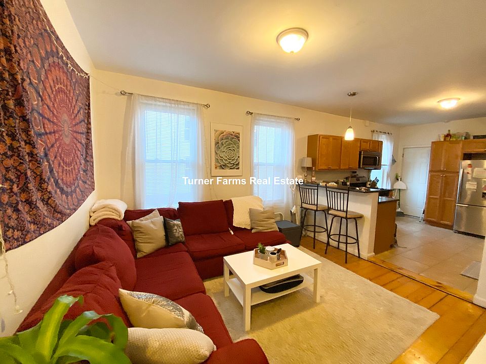 1st image of 52 Delle Ave #C2