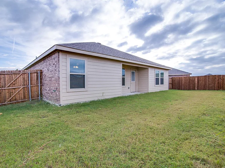 1512 Wild Rye Cir — Photo 24