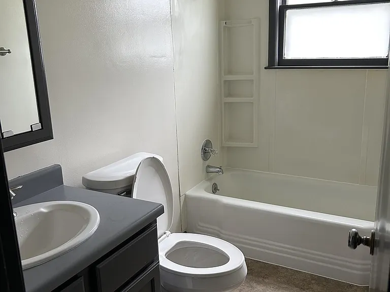 1104 Logan St #2 — Photo 9