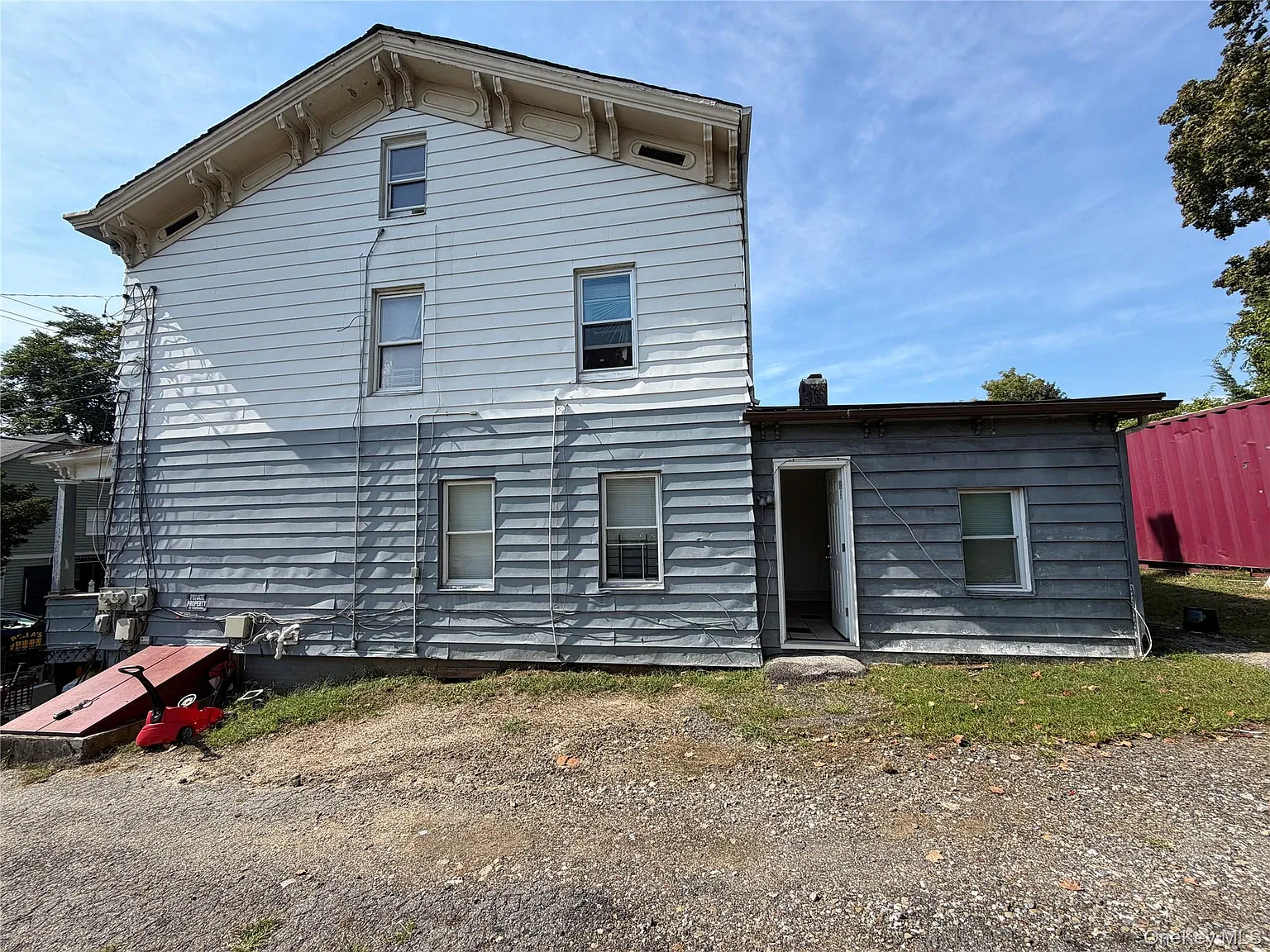 3 bed, 1.0 bath, 700 sqft, $2,950 — Photo 2