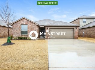 912 NW 5th St, Newcastle, OK 73065
