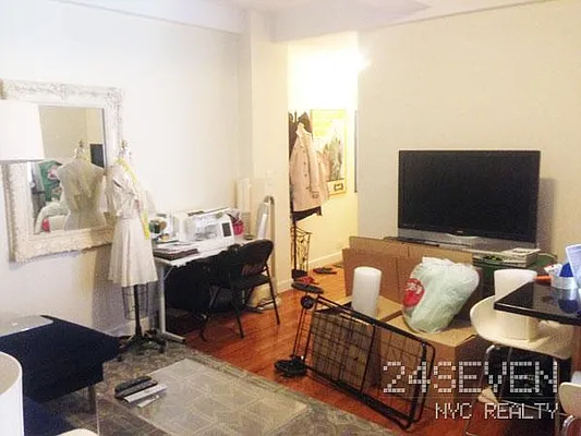 Rented by 24 7 NYC Realty Inc. | media 26