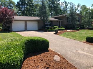 105 Geneva Dr, Tell City, IN