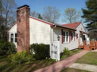 413 Oak St, Shrewsbury, MA 01545