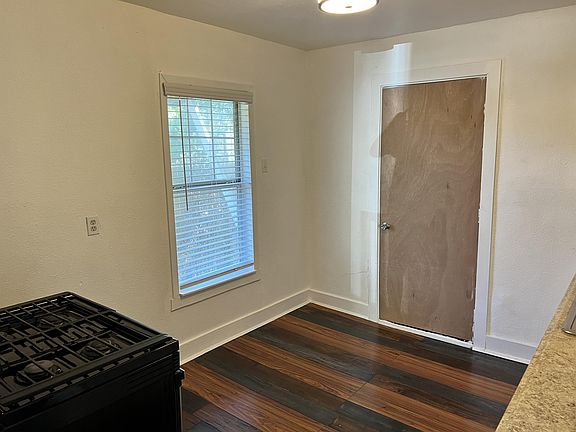 2nd image of 146 Eross St