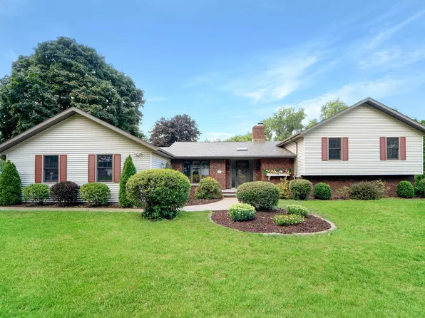 4 Rose Ct, Appleton, WI 54913