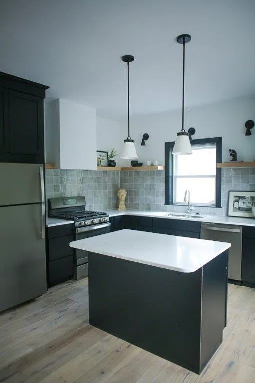 2 bed, 960 sqft, $1,900 — Photo 3