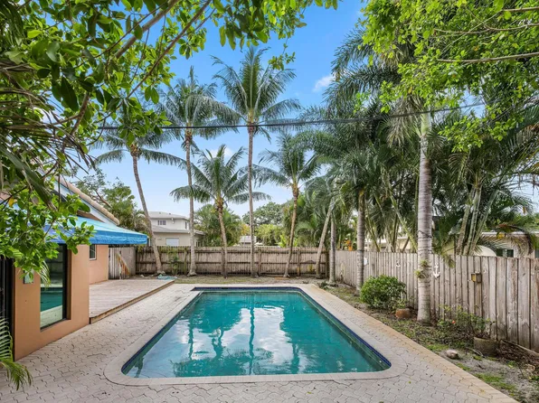 5221 NE 17th Avenue, Fort Lauderdale, FL 33334