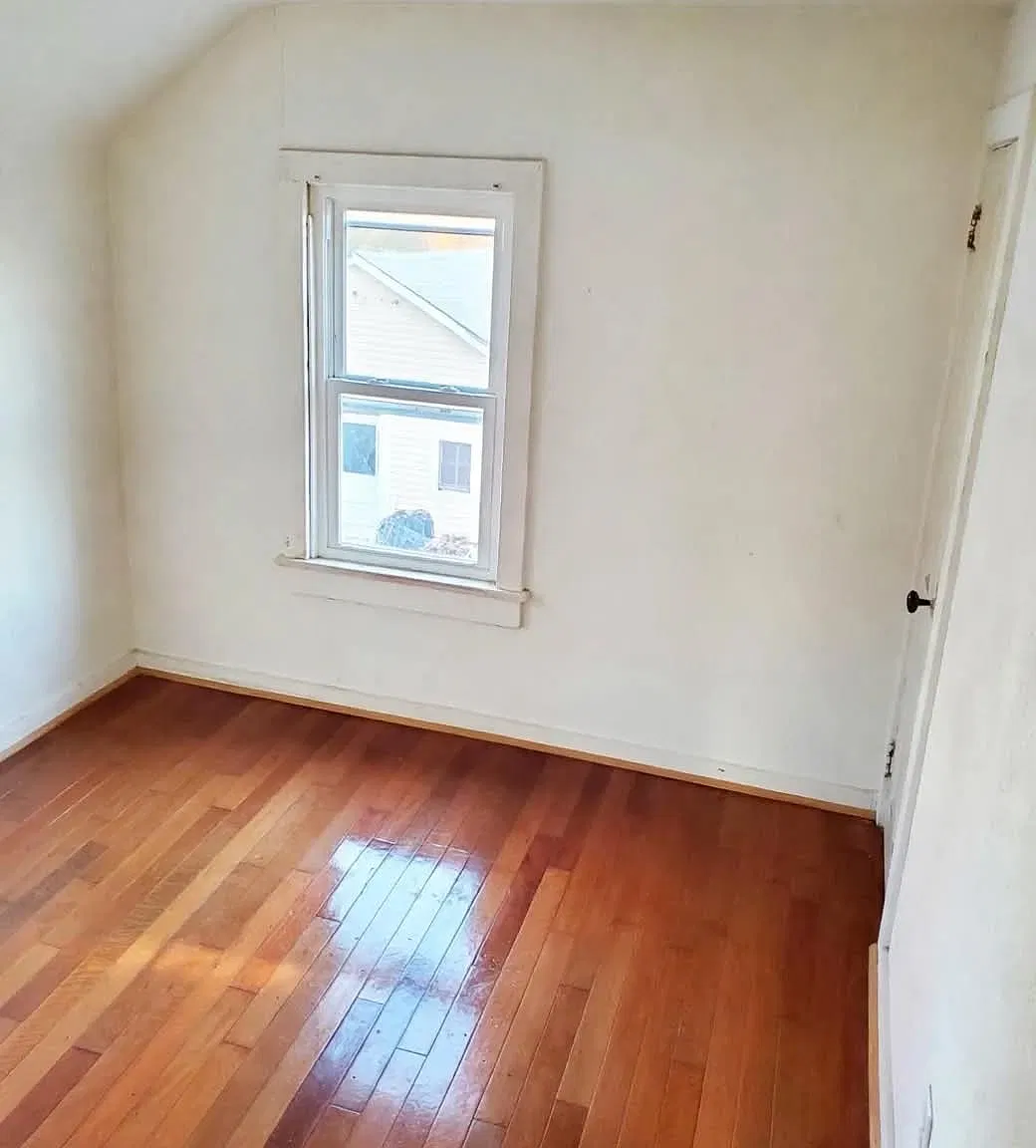 2 bed, 800 sqft, $800 — Photo 2