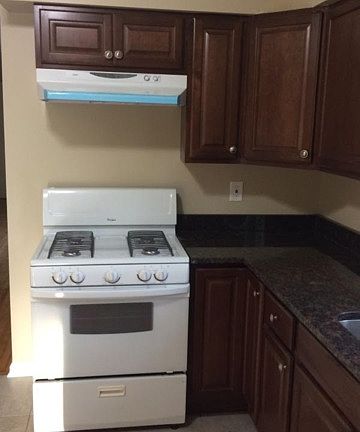 4th image of 13510 S Avenue O