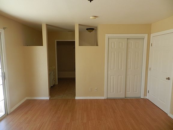 4th image of 42200 Shadow Ln