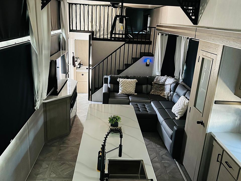 1st image of 7601 W 42nd St #17