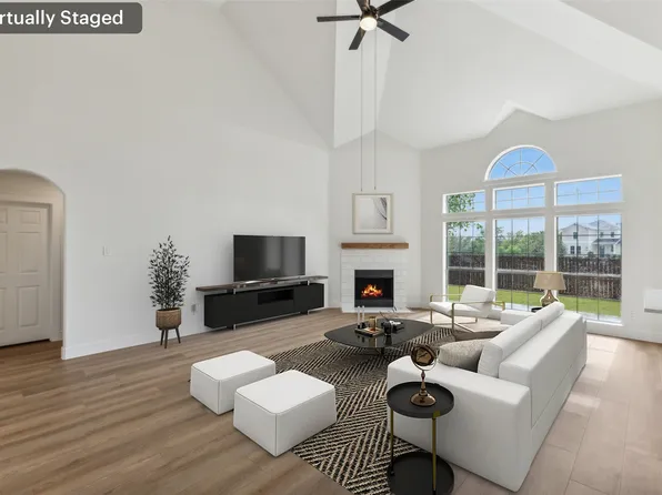 564 Riverbed Dr, Crowley, TX 76036