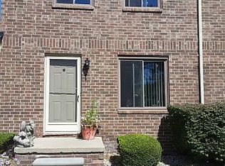 48082 Sugarbush Rd, Chesterfield, MI 48047