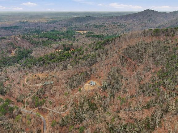 2nd image of 315 Valley Dr