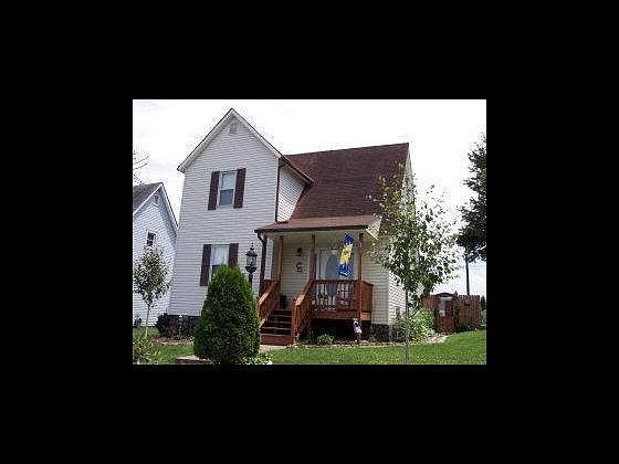 2nd image of 1002 5th St